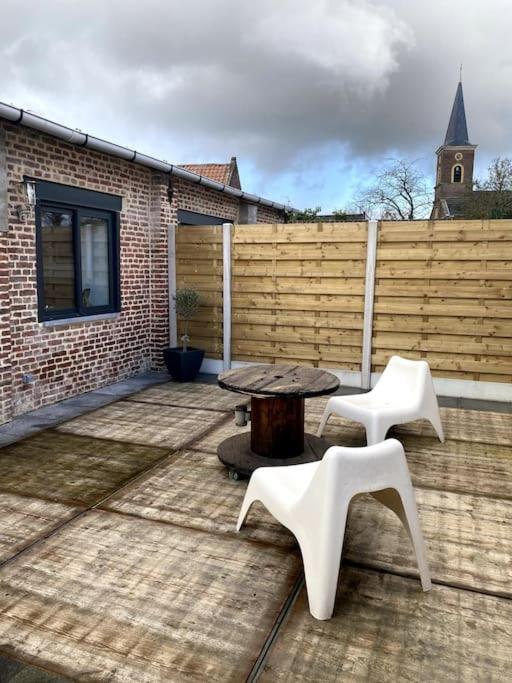 Entre Ville Et Campagne Appartement Cosy Avec Parking Et Terrasse Wood Coutiches Exterior photo